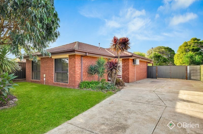 6 Fountain Ct, Werribee, VIC 3030