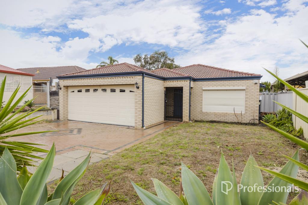 10 Beeston Cres, Marangaroo, WA 6064