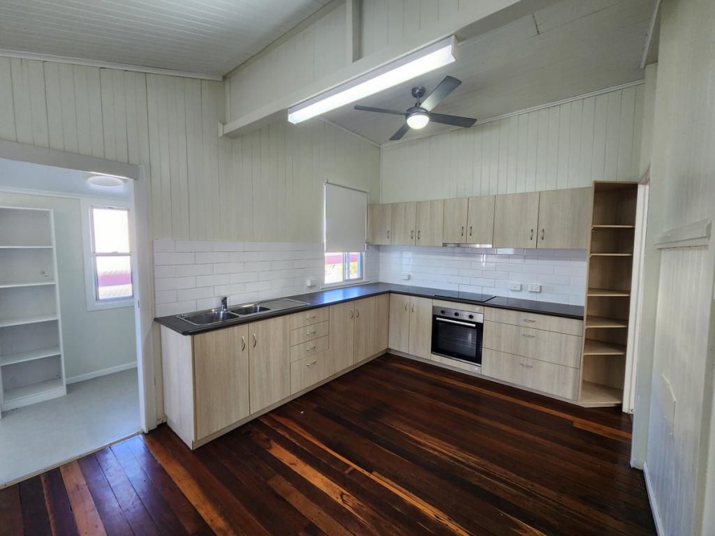 31 Hickey St, Gatton, QLD 4343