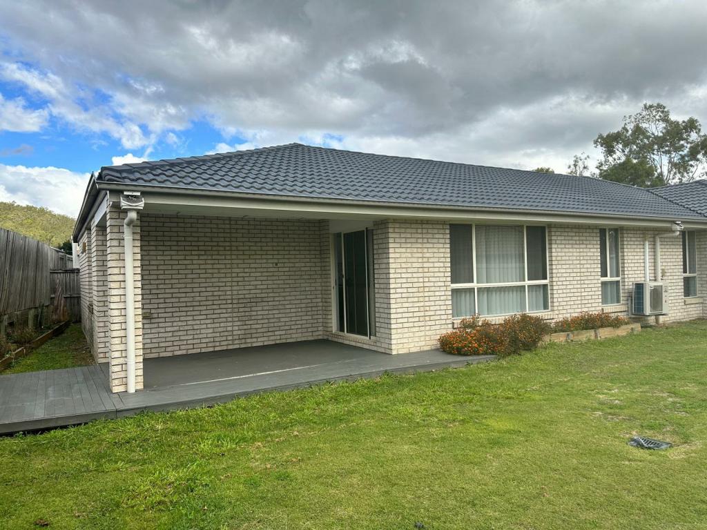 14 Cordeaux Cres, Redbank Plains, QLD 4301