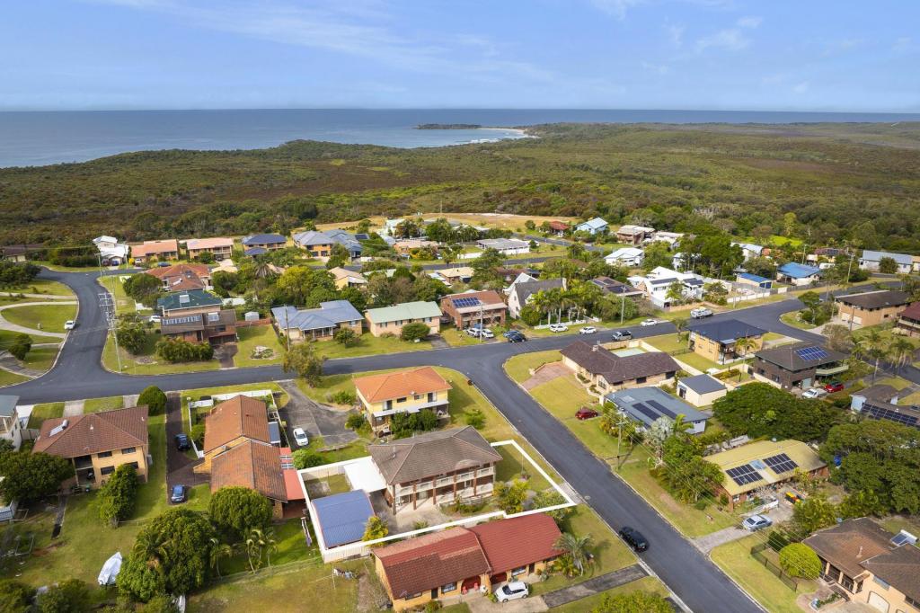 42 Pacific Cres, Evans Head, NSW 2473