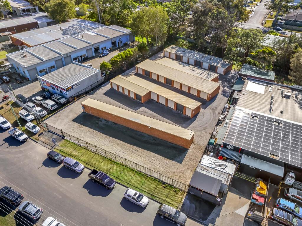 1 Bon Mace Close, Berkeley Vale, NSW 2261