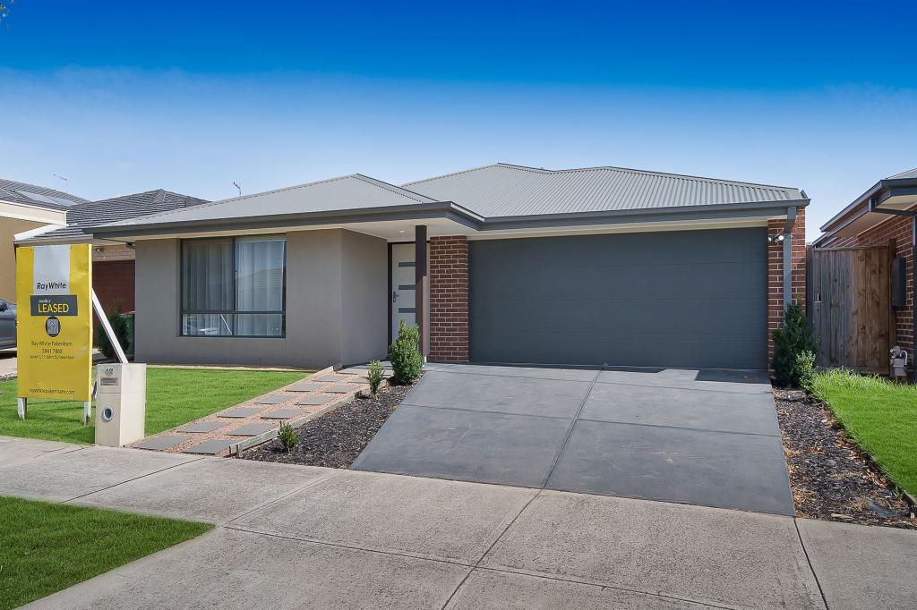 13 Petaluma Cres, Officer, VIC 3809