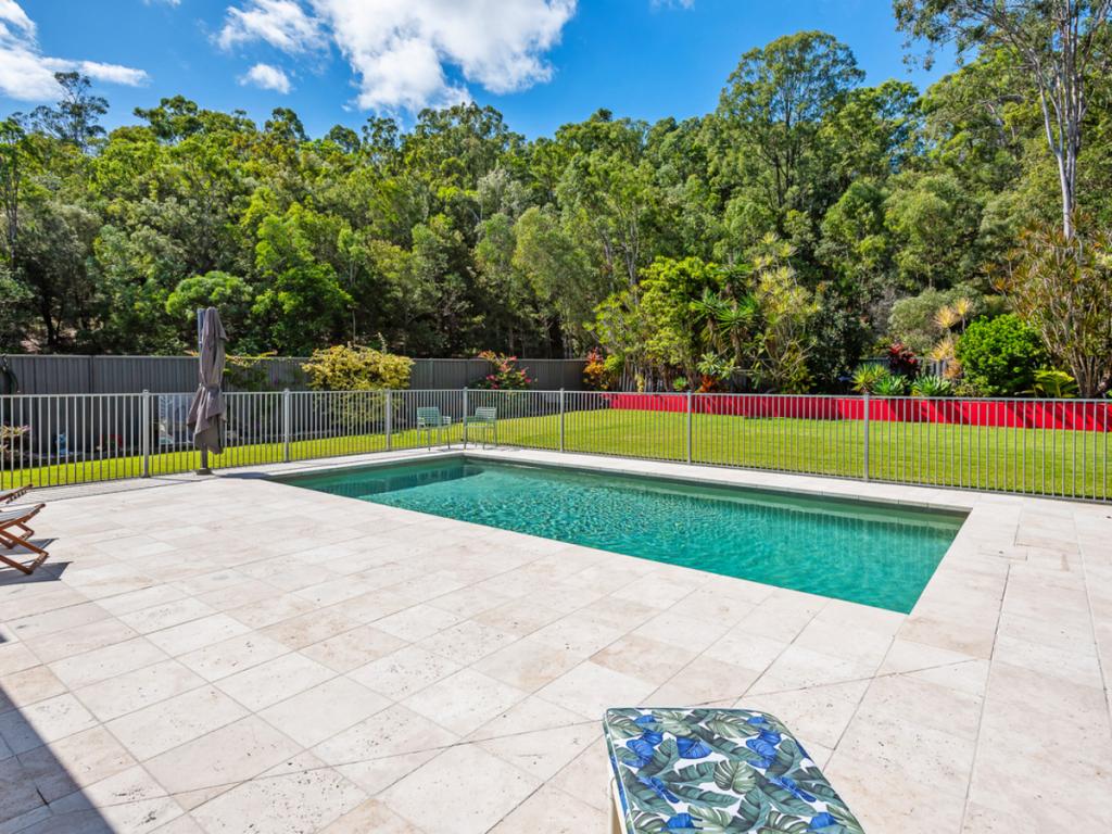 14 Peckham Ct, Pacific Pines, QLD 4211
