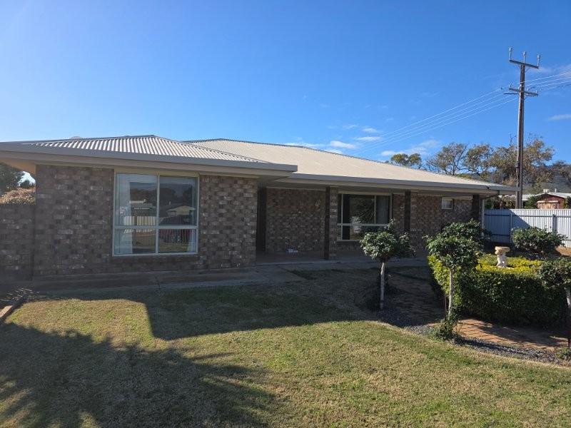 32 Third St, Napperby, SA 5540