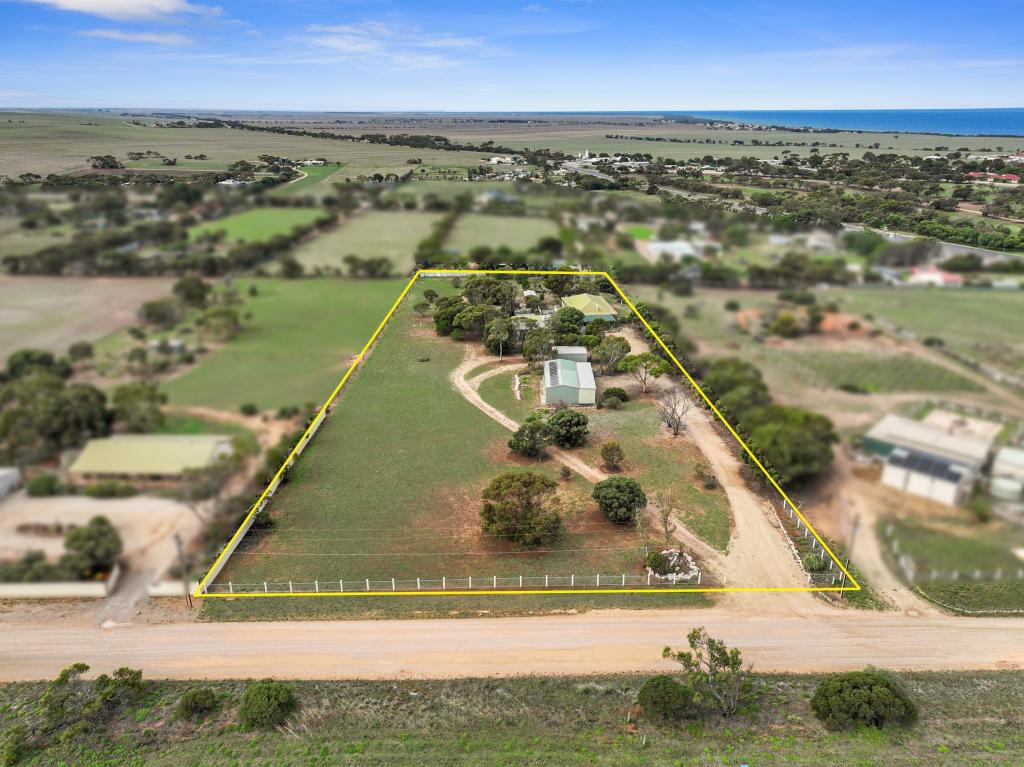 22-24 Pepper Rd, Ardrossan, SA 5571