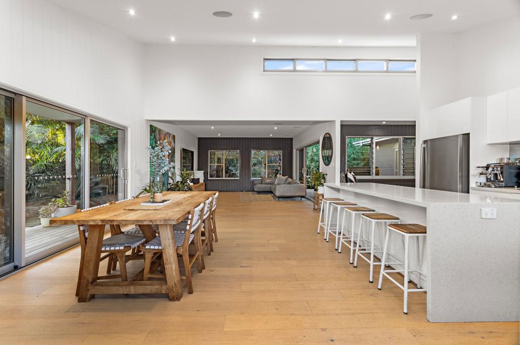 12 STEWART PL, KIAMA, NSW 2533