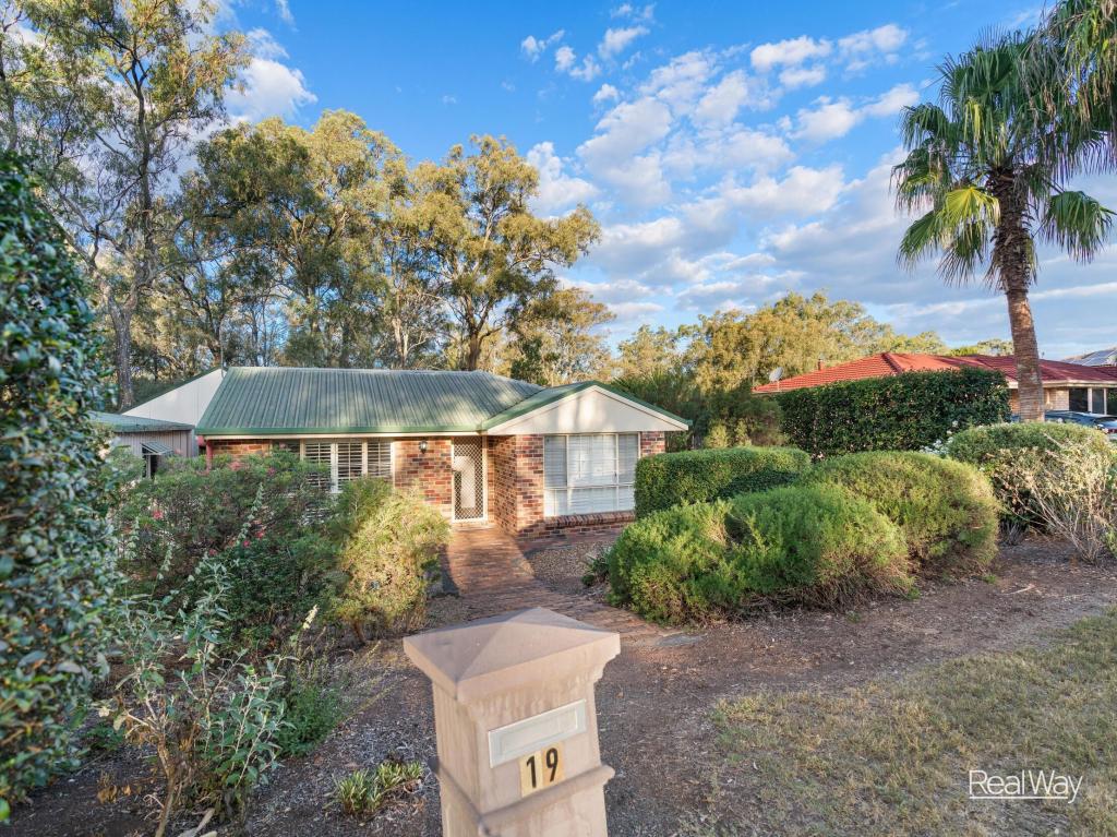 19 Highland Park Rd, Meringandan West, QLD 4352