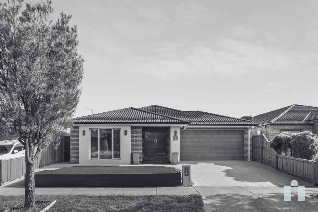 10 CROFT ST, MERNDA, VIC 3754