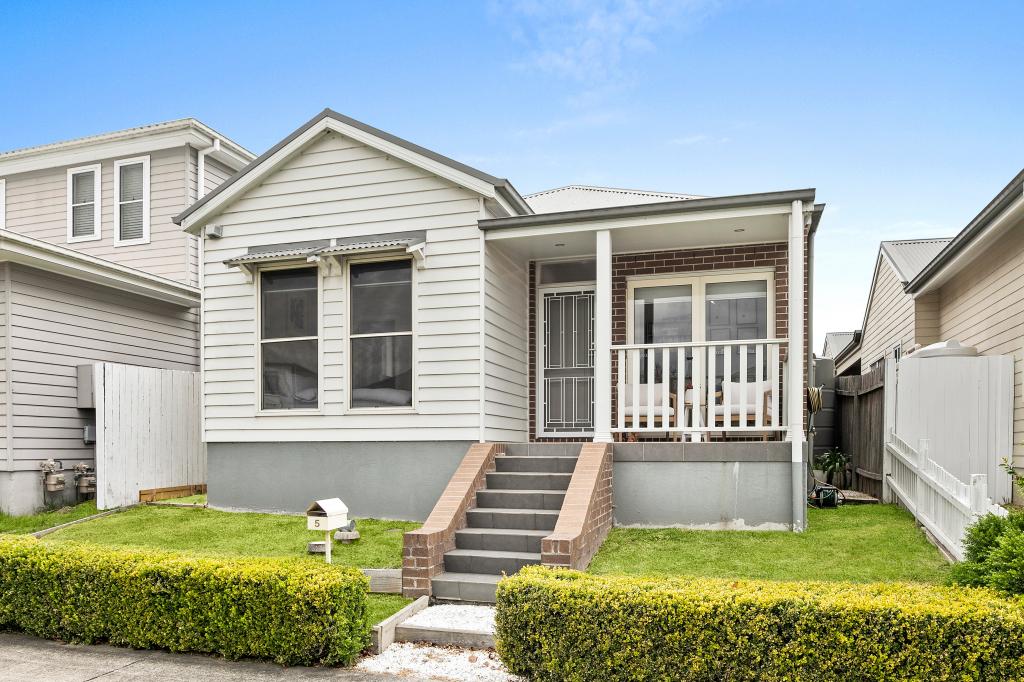 5 Milton St, Tullimbar, NSW 2527