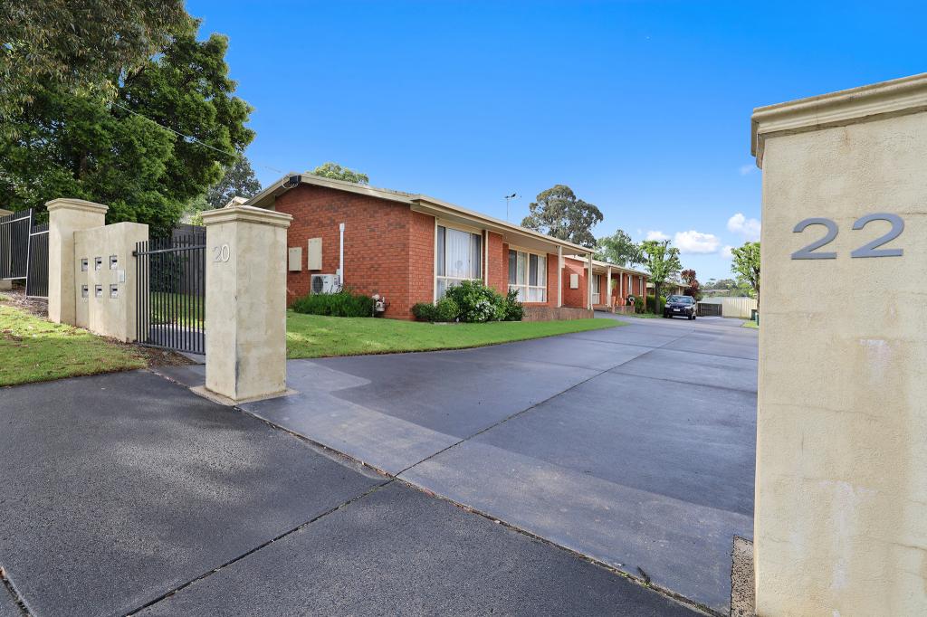 2/20-22 LAMPARD RD, DROUIN, VIC 3818