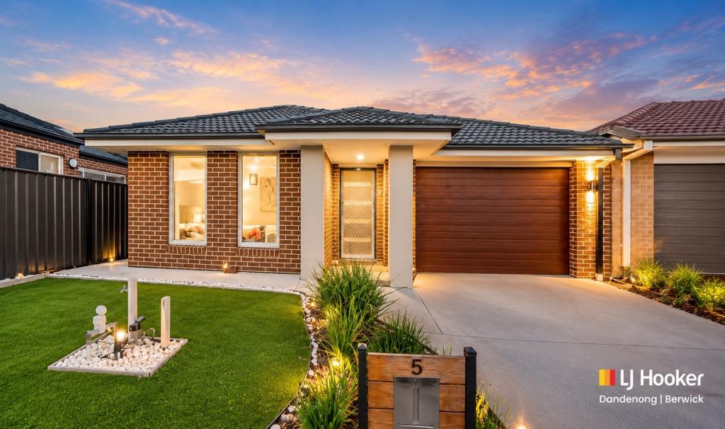 5 Elodea Way, Cranbourne North, VIC 3977