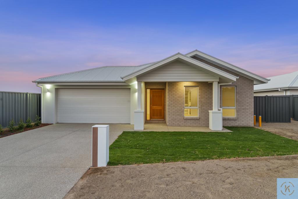 112 BRUTON ST, TOCUMWAL, NSW 2714
