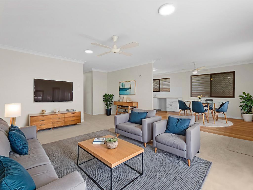 7 Pebble Ct, Torquay, QLD 4655