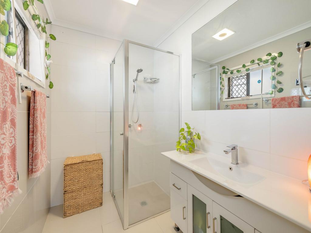 2/1 Tuckwell Ct, Maroochydore, QLD 4558