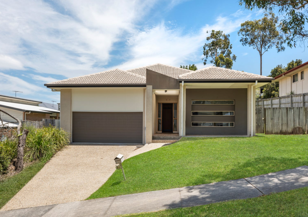 81 WOODLANDS BVD, WATERFORD, QLD 4133