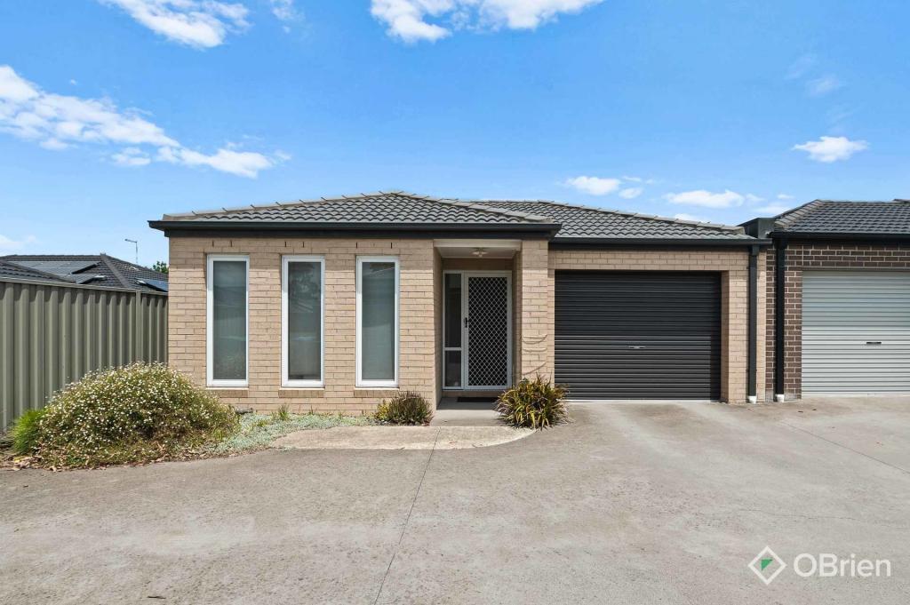 57 Renlik Cct, Cranbourne North, VIC 3977