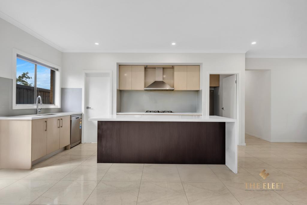2 Lucerne Dr, Truganina, VIC 3029