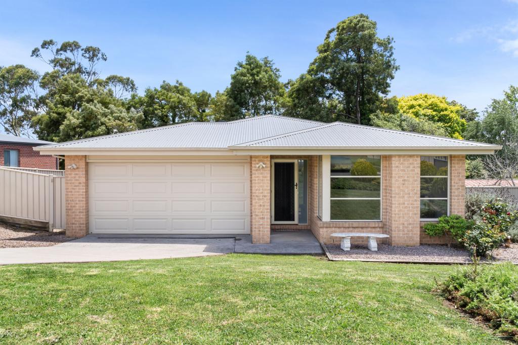 2 Lakeview Ave, Camperdown, VIC 3260
