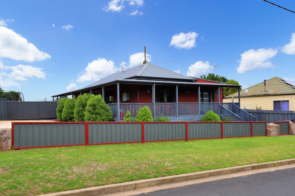 38 Cardwell St, Bombala, NSW 2632