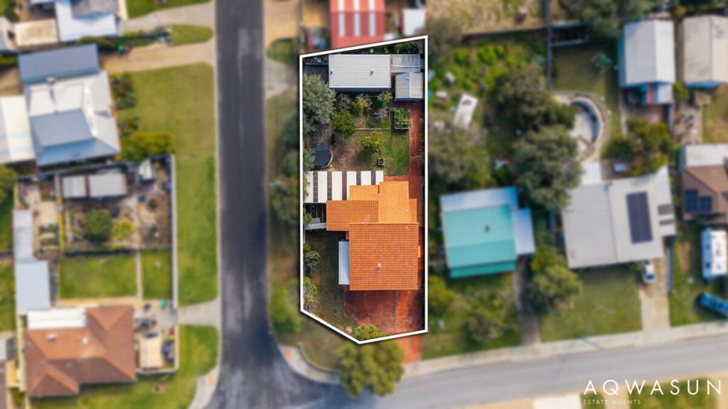 19 Tangadee Rd, Golden Bay, WA 6174