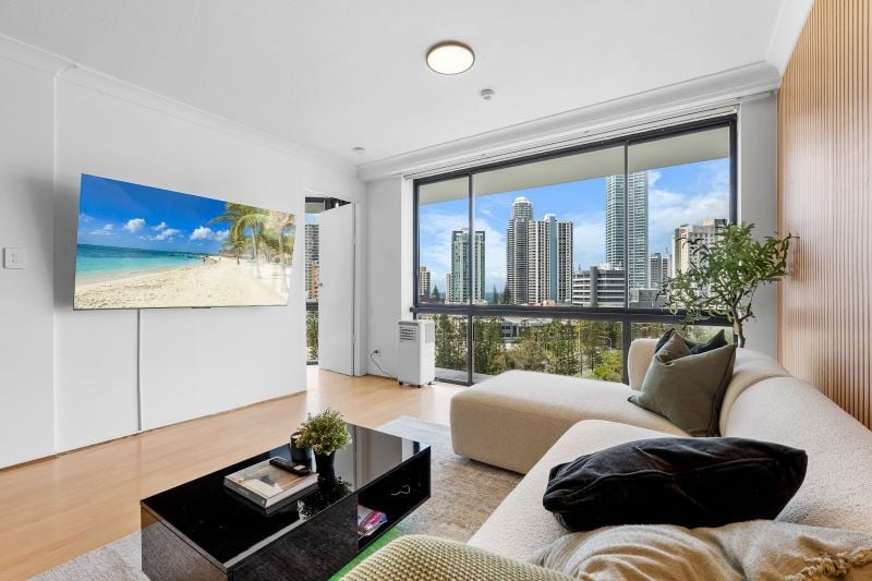 909/70 Remembrance Dr, Surfers Paradise, QLD 4217