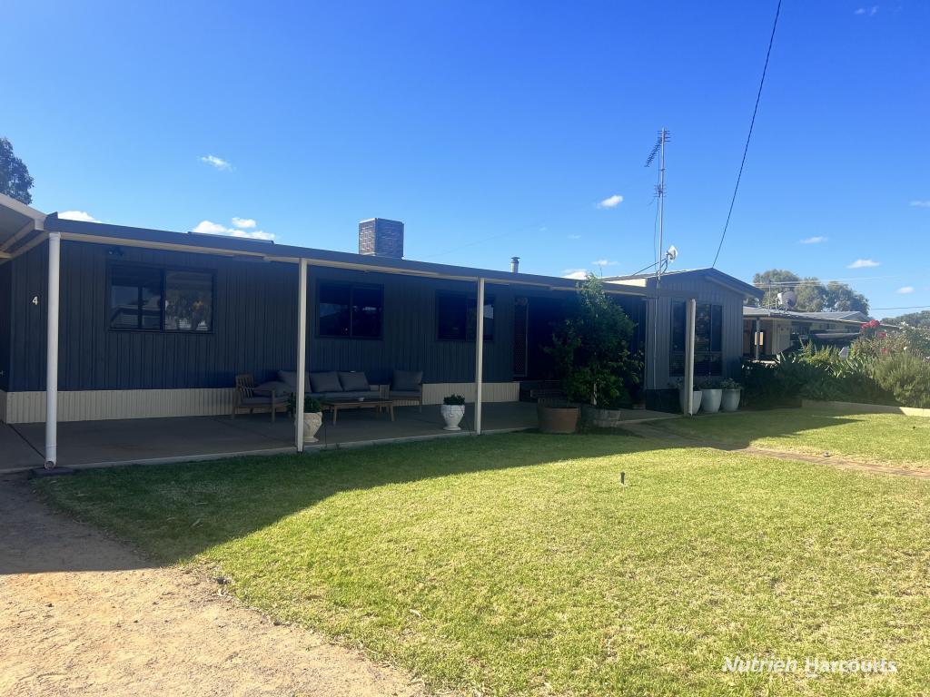 4 Bell St, Dalwallinu, WA 6609