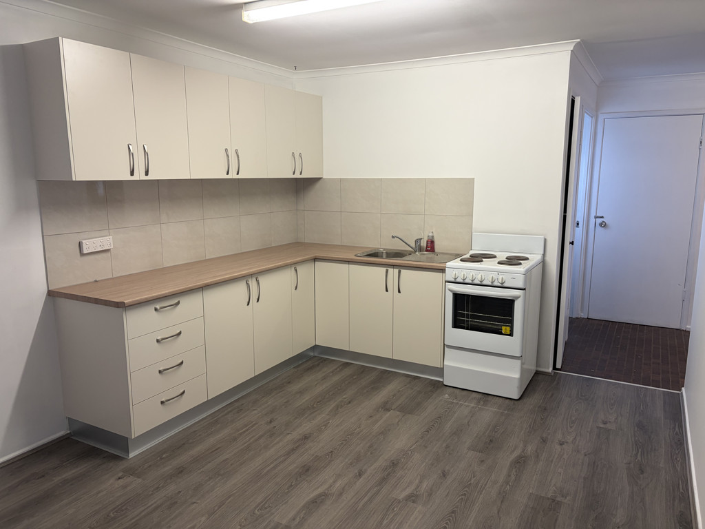 1/196 Cambridge St, Granville, QLD 4650