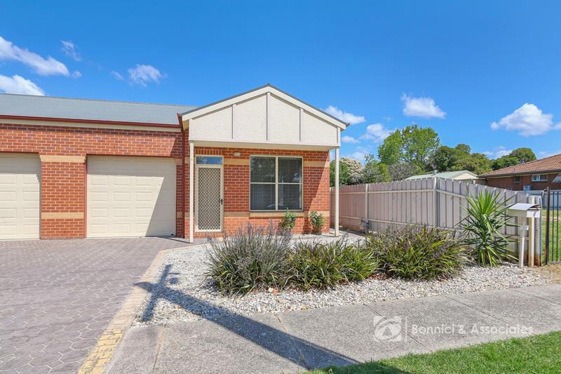 2/11 Batt Ave, Wodonga, VIC 3690