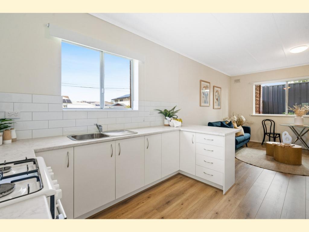1/72 Downing St, Hove, SA 5048