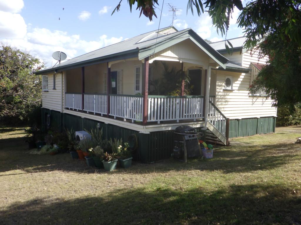 92 Eskdale Rd, Toogoolawah, QLD 4313