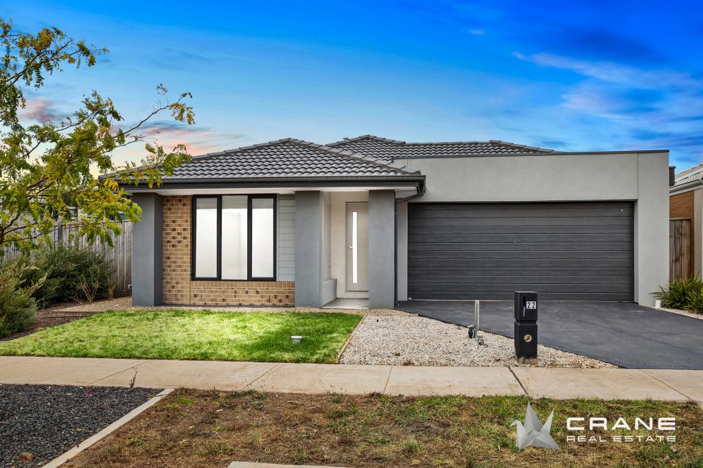 22 TAIT ST, THORNHILL PARK, VIC 3335