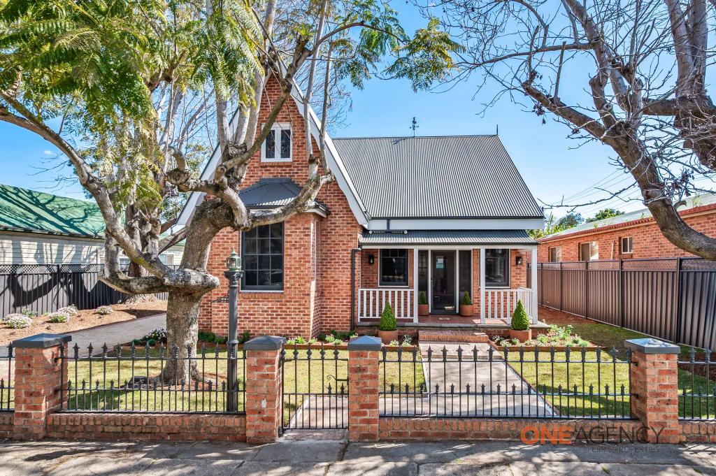 3 VALENCIA ST, MAYFIELD, NSW 2304