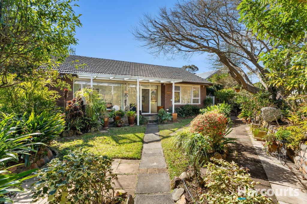 14 Irvine St, Garden Suburb, NSW 2289