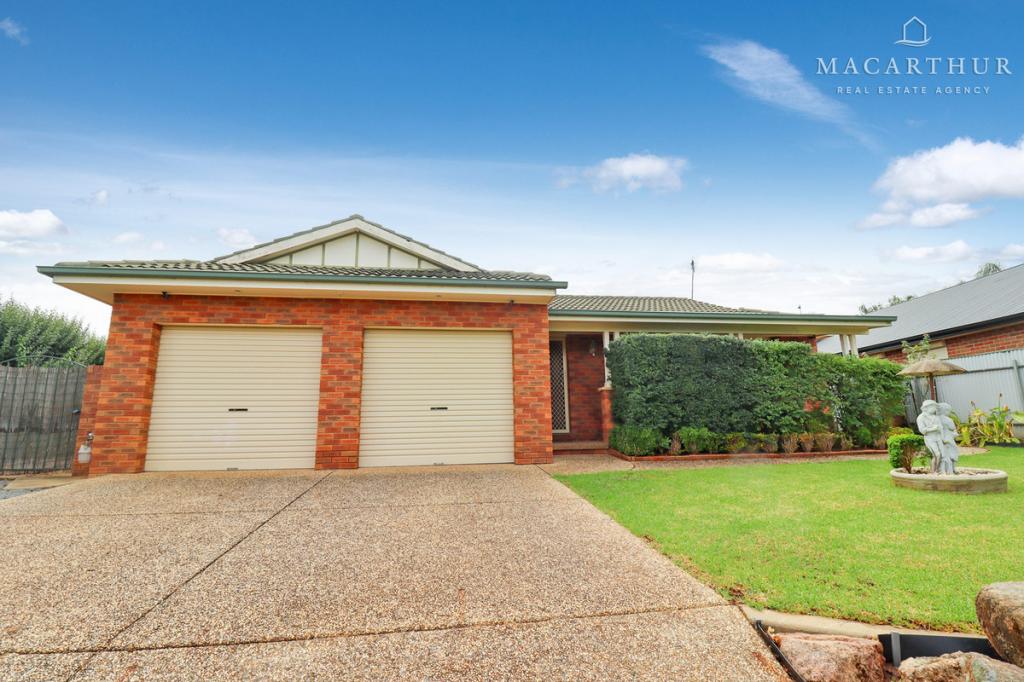 28 Roberts Way, Kooringal, NSW 2650