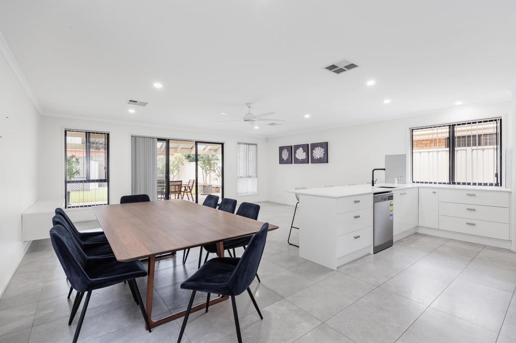 19 Squires Ave, Seaton, SA 5023