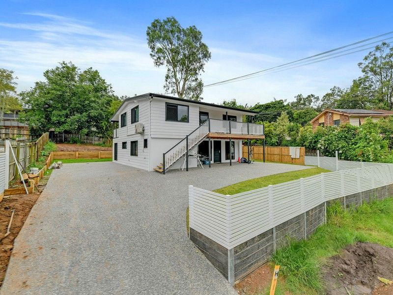 16 WENDY ST, CAMIRA, QLD 4300