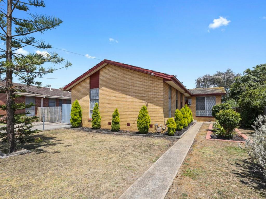 6 Proton Ct, Whittington, VIC 3219