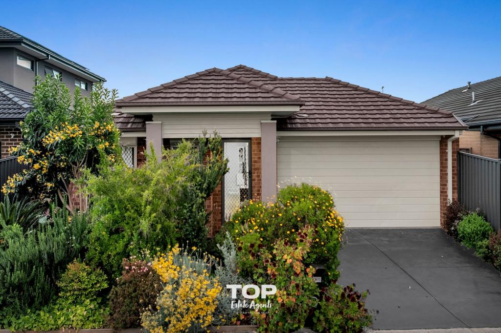55 ADRIAN ST, CRANBOURNE EAST, VIC 3977