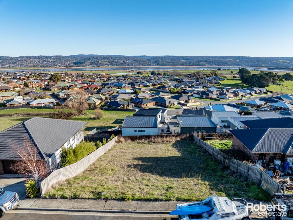 37 Roberts Cres, Newnham, TAS 7248