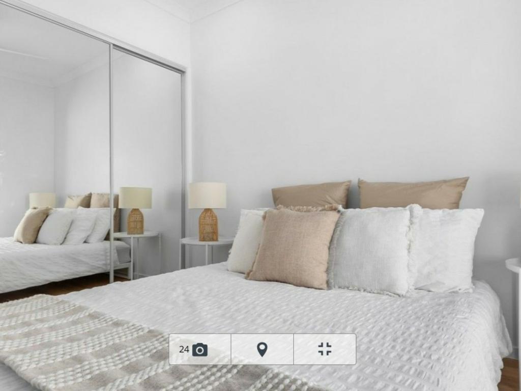 633 Boat Harbour Dr, Urangan, QLD 4655