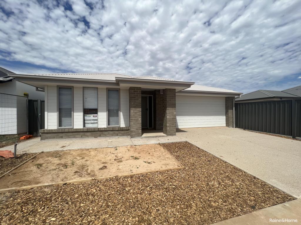 4 Donato St, Munno Para, SA 5115