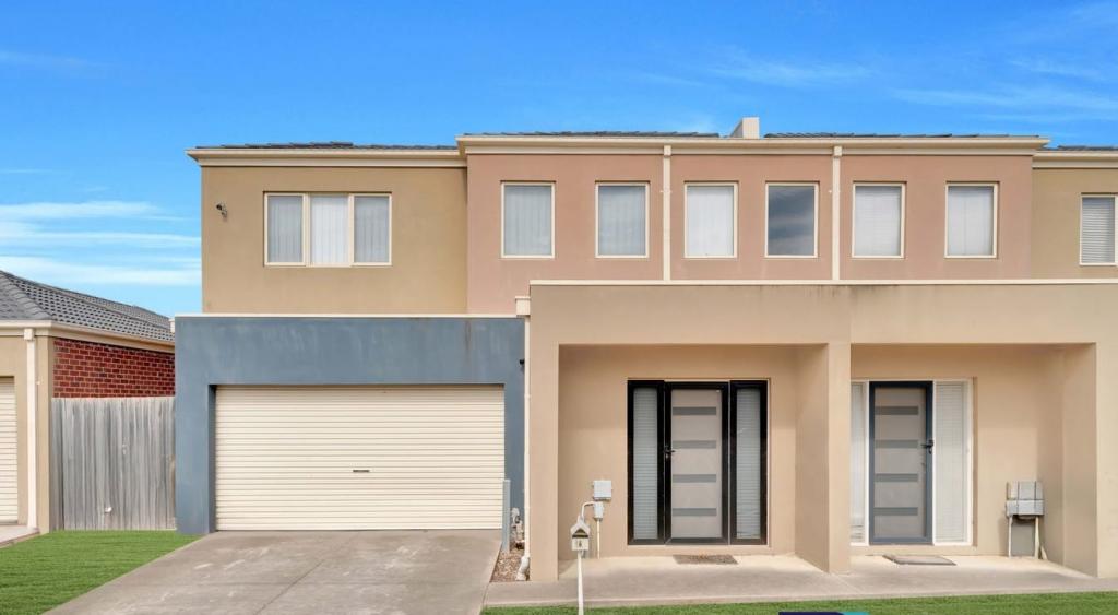 16/35 Tullidge St, Melton, VIC 3337