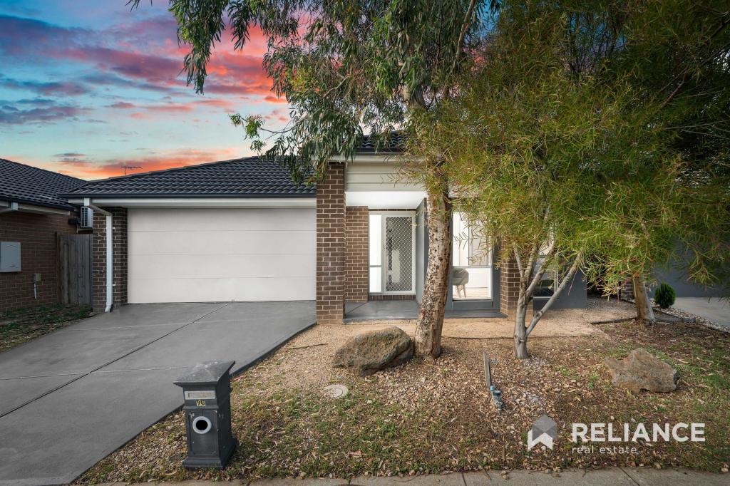 90 SOLITUDE CRES, POINT COOK, VIC 3030