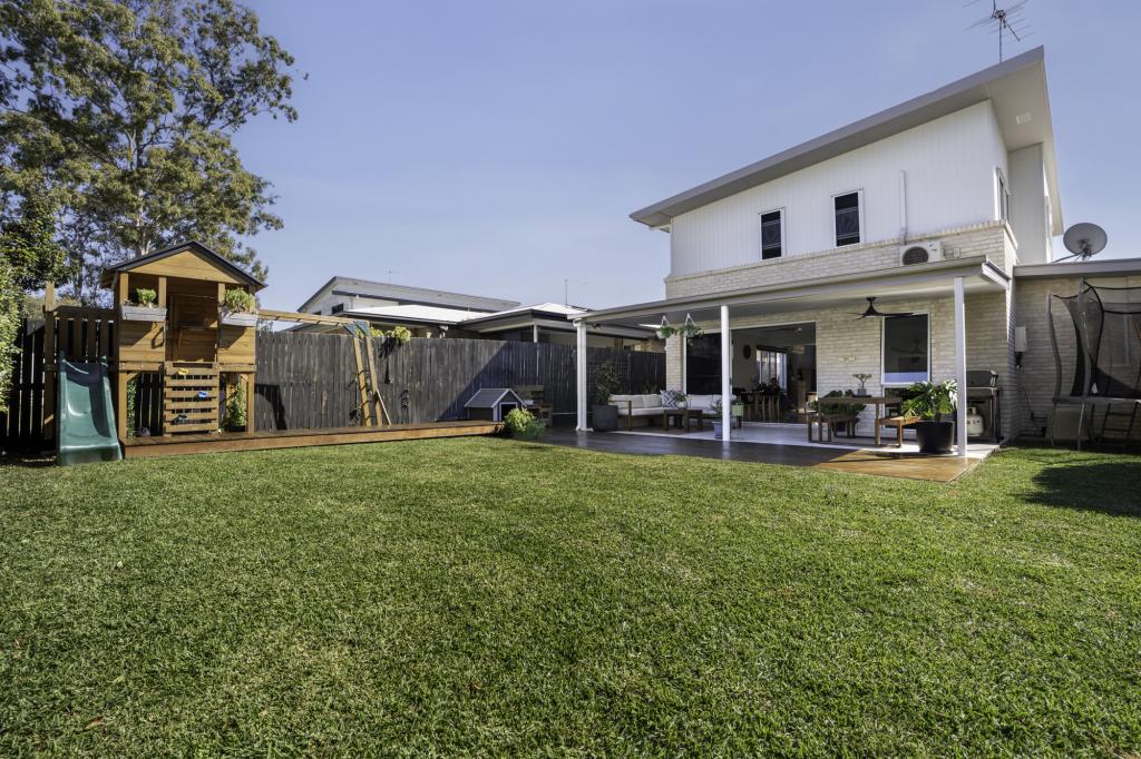 8 Krystelle Cl, Oxley, QLD 4075