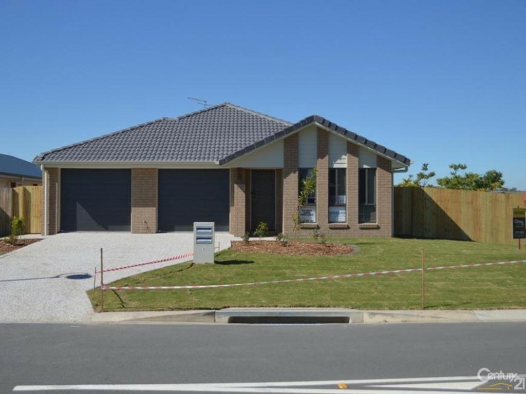 2/1 TOMBAY CT, CRESTMEAD, QLD 4132