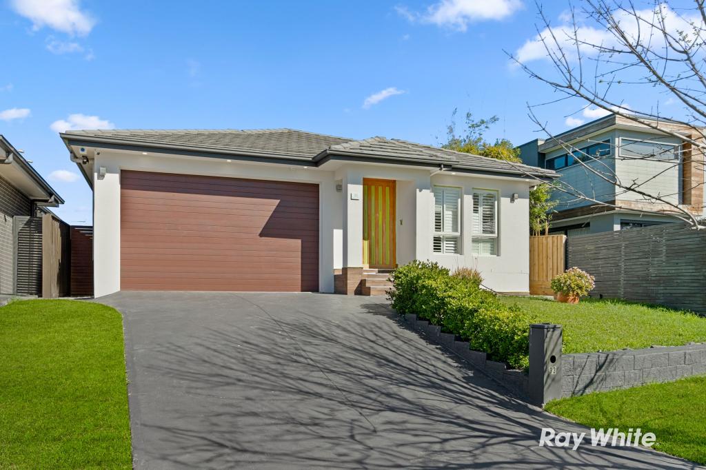 33 Oakhill Cres, Colebee, NSW 2761