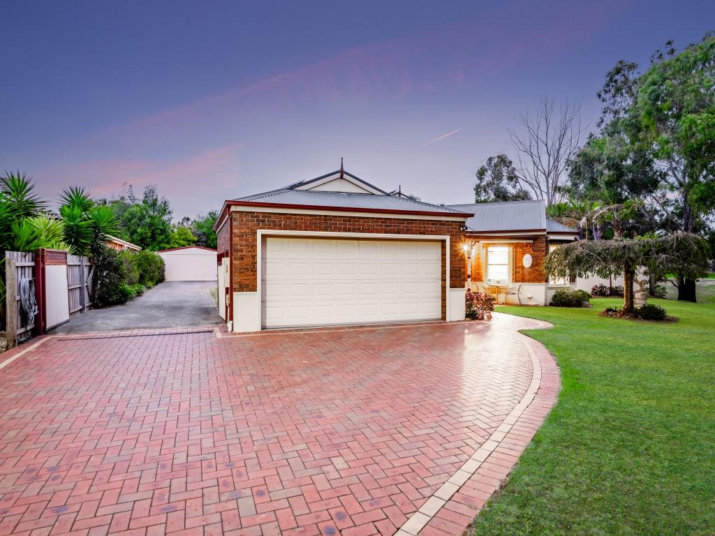 11 Waterville Vsta, Cranbourne, VIC 3977