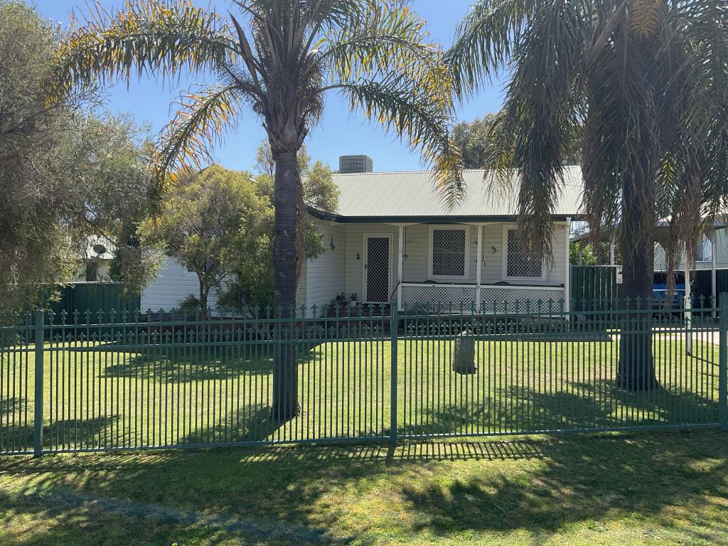 100 Petra Ave, South Tamworth, NSW 2340