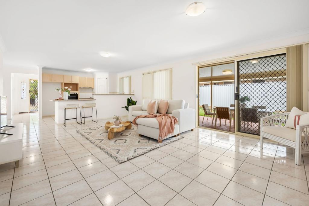 8 Crestlea St, Victoria Point, QLD 4165